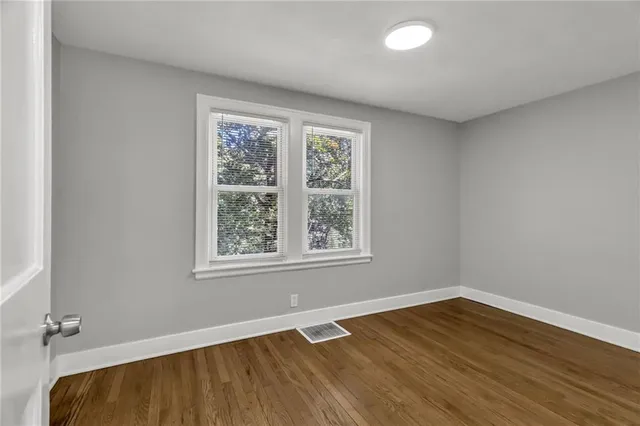 $255,000 | 818 West 30th Street, Independence, MO 64055