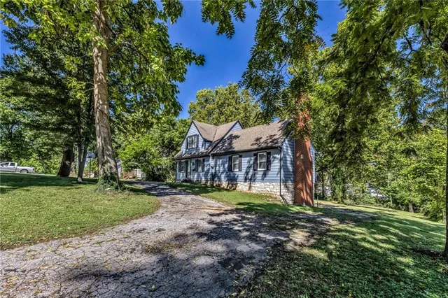 $255,000 | 818 West 30th Street, Independence, MO 64055