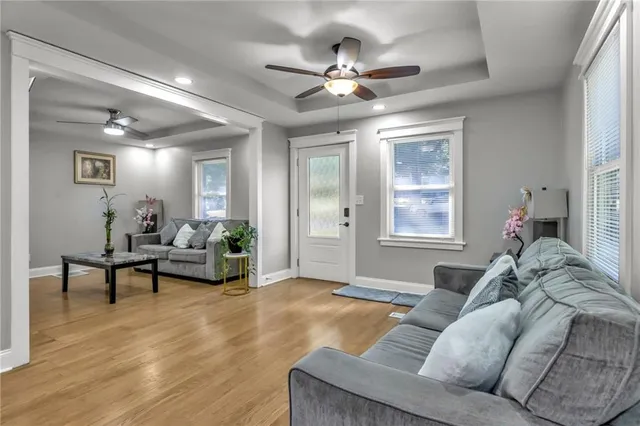 $255,000 | 818 West 30th Street, Independence, MO 64055