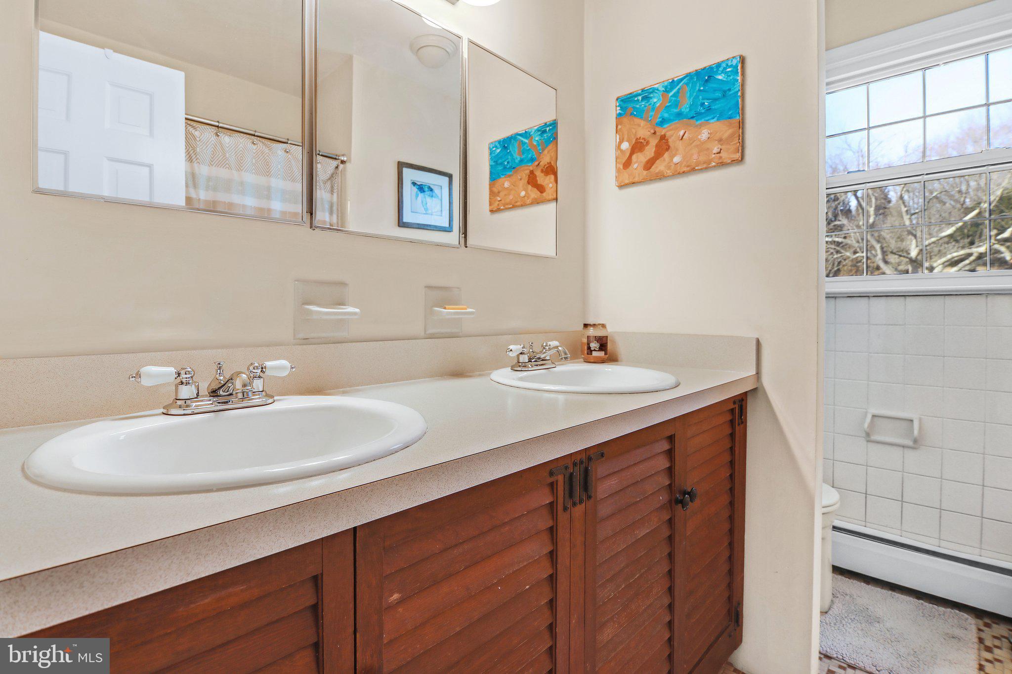 1421 Ponds Edge Road West Chester, PA 19382 - Photo 25 of 27 Hall Bathroom