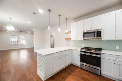 $489,000 | 807 Hollywood Avenue, Dallas, TX 75208