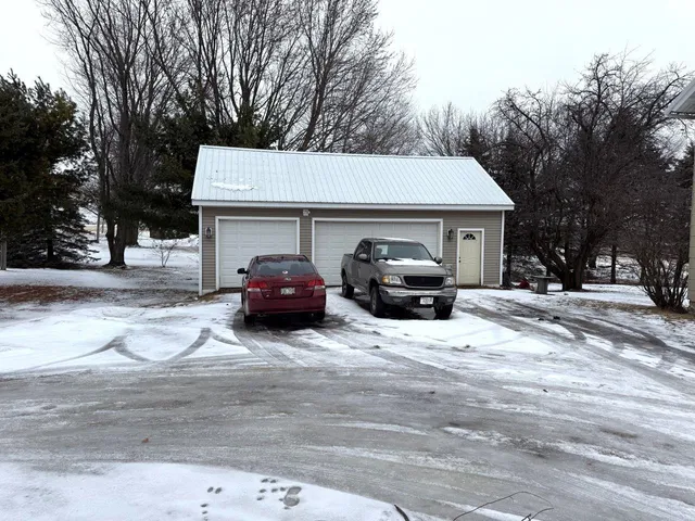 $225,900 | N11284 County Rd D, Clintonville, WI 54929