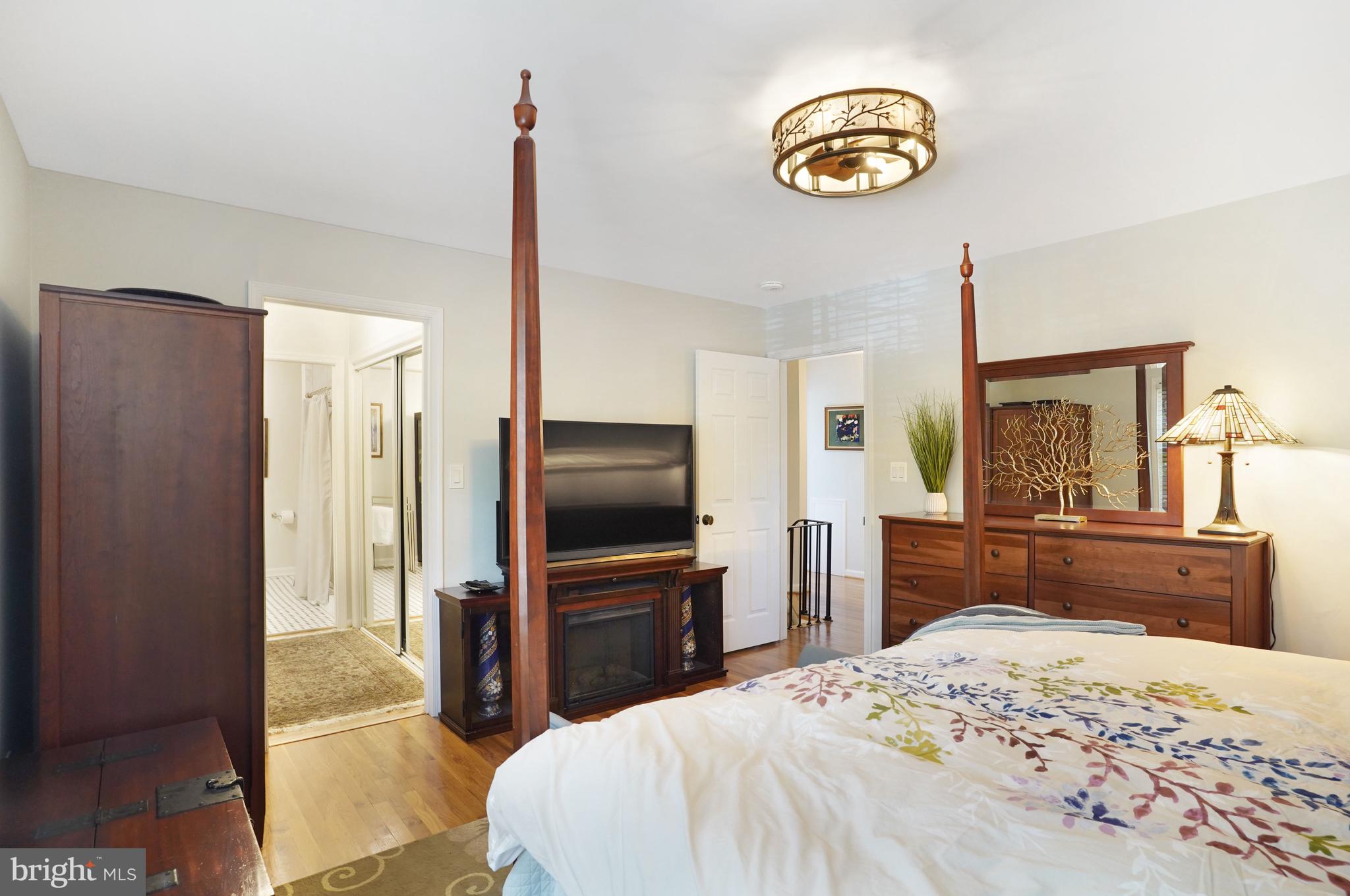 8428 Grenoble Court Springfield, VA 22152 - Photo 17 of 41