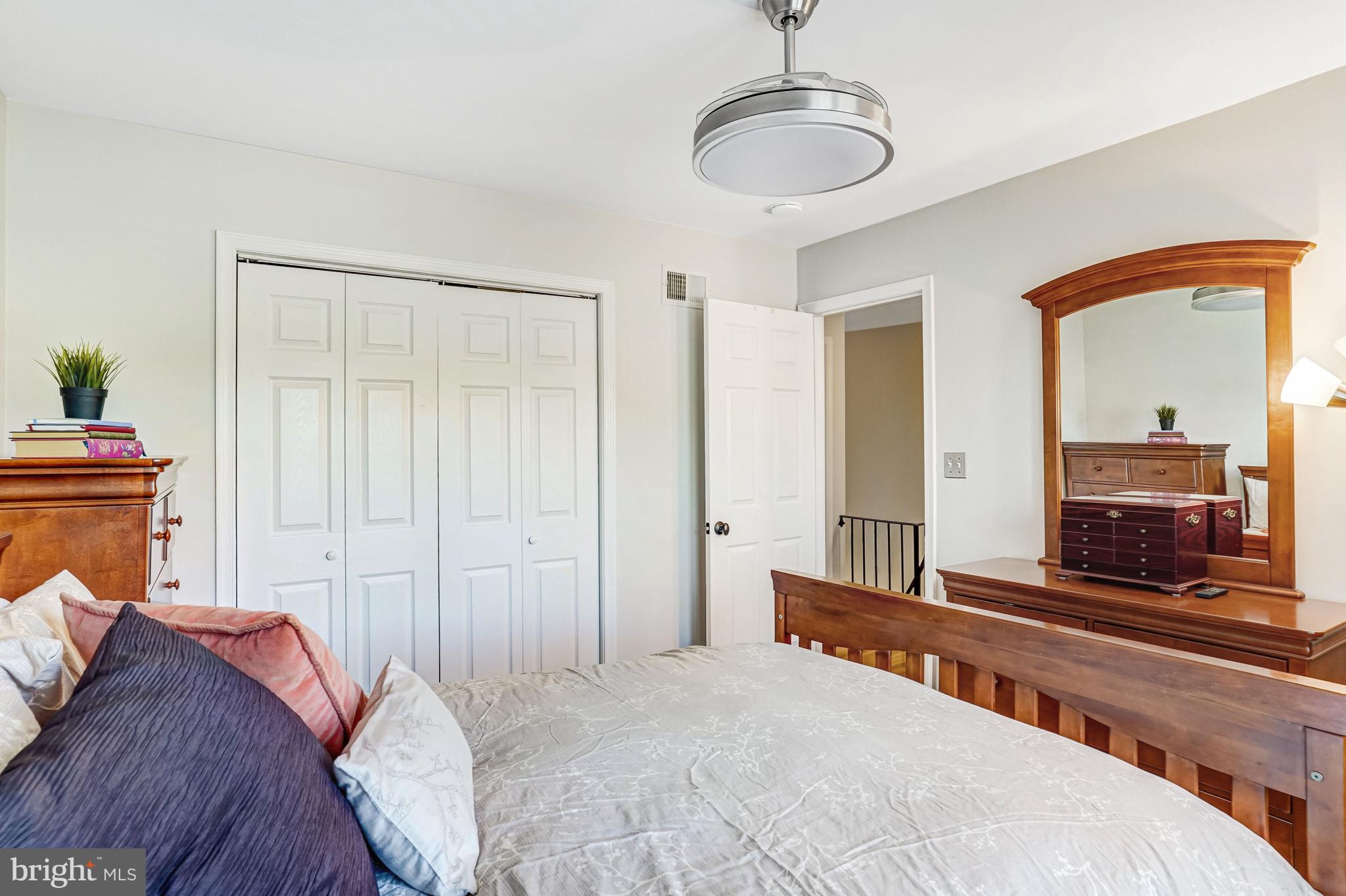 8428 Grenoble Court Springfield, VA 22152 - Photo 24 of 41