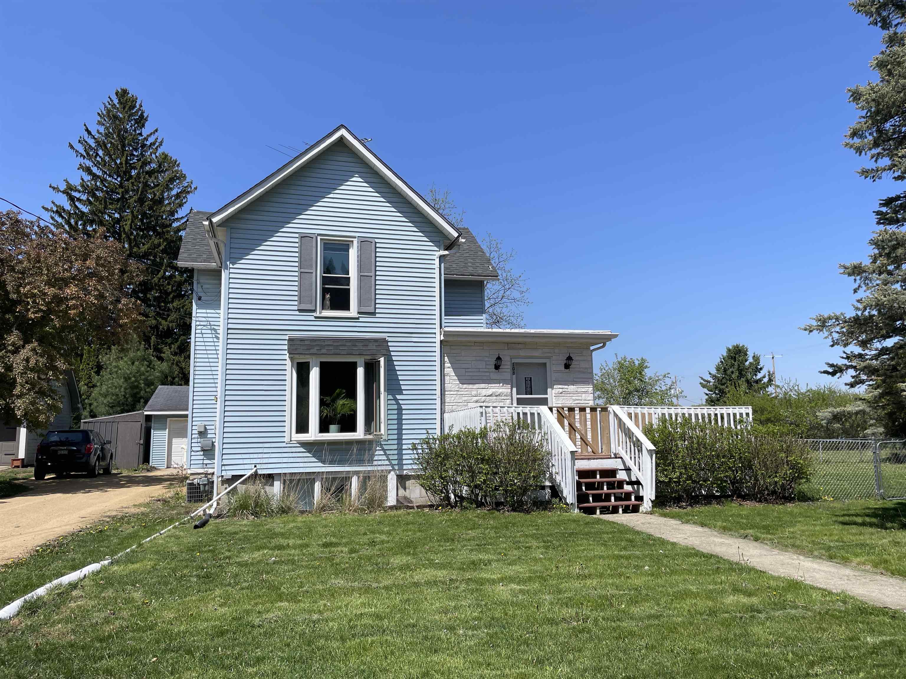 108 South Center Street Orfordville, WI 53576 - Photo 1 of 46