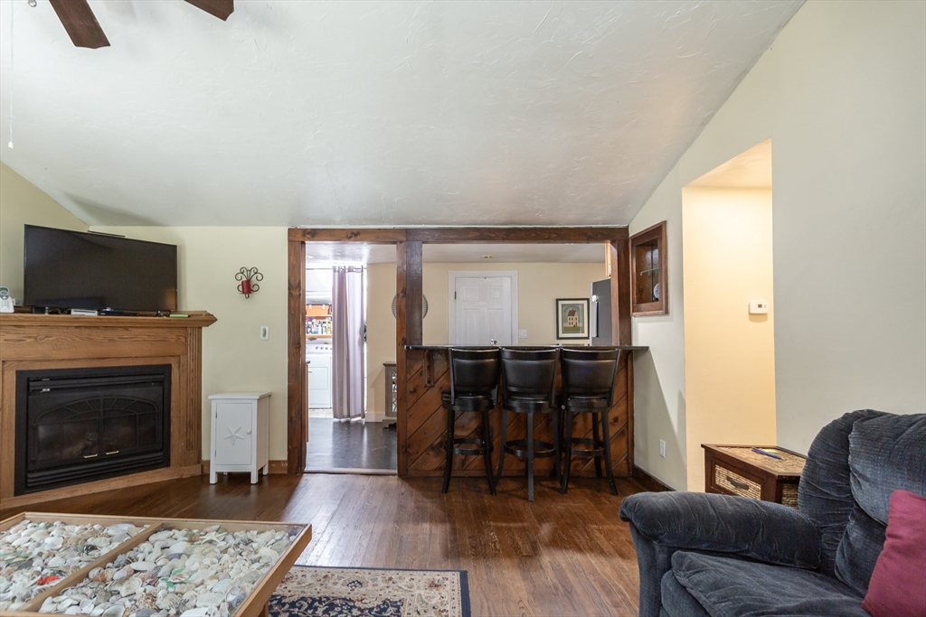 58 Chestnut Road Halifax, MA 02338 - Photo 3 of 29 Gallery Image 3