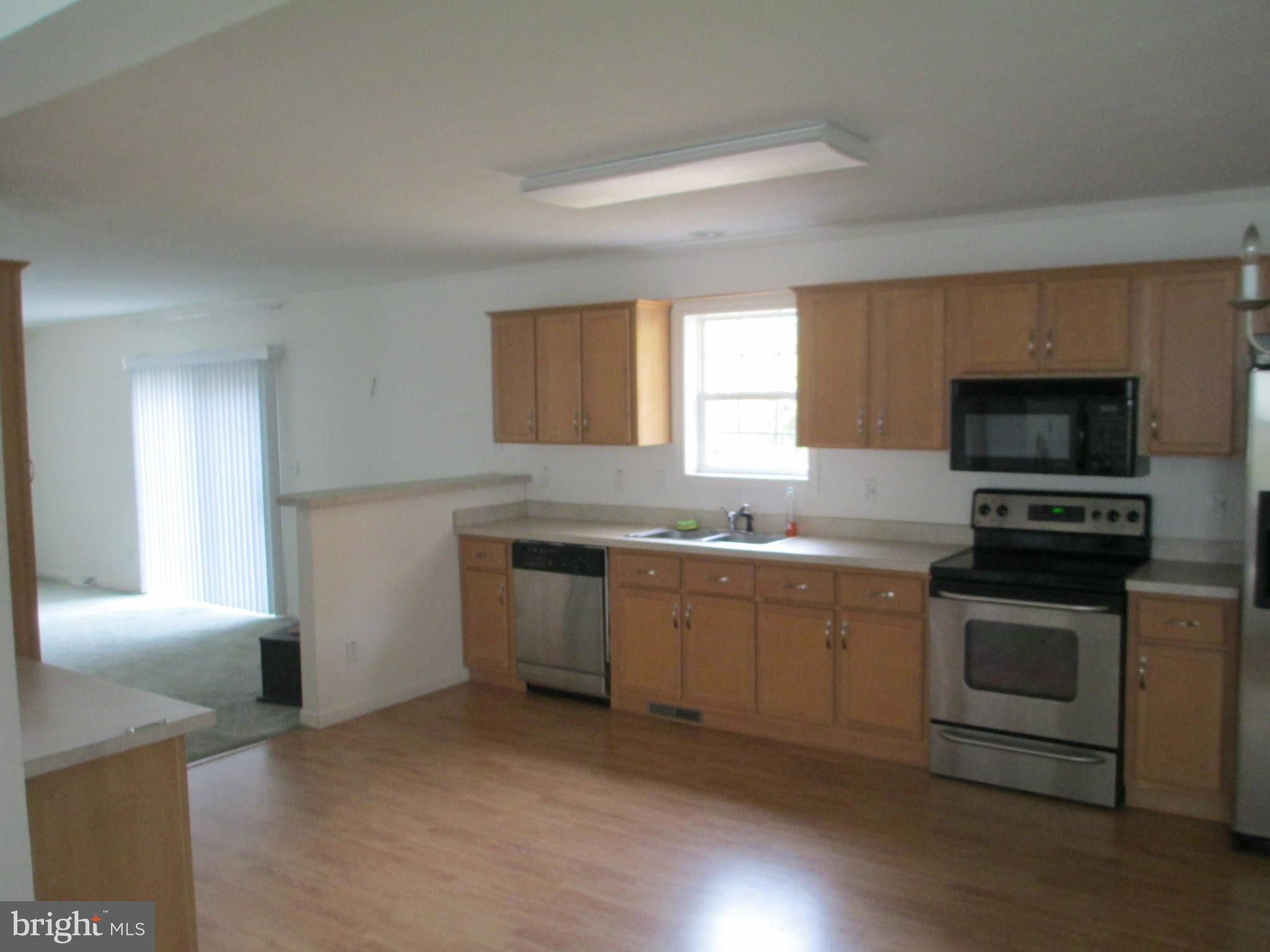 8900 Spring Avenue Lanham, MD 20706 - Photo 4 of 9 Kitchen