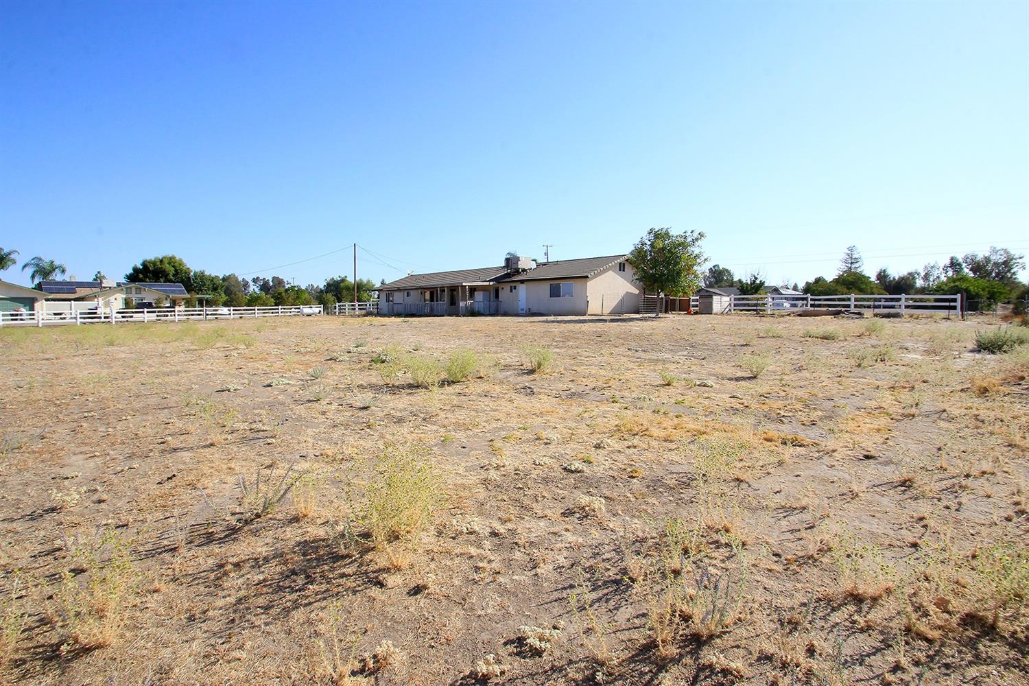 16064 La Canada Road Madera, CA 93636 - Photo 37 of 39 Gallery Image 37