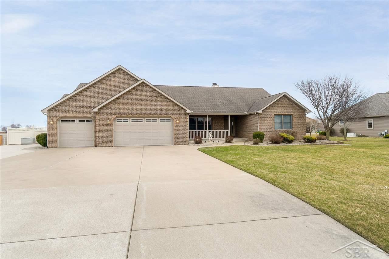 7077 Hupfer Road Freeland, MI 48623 - Photo 3 of 49