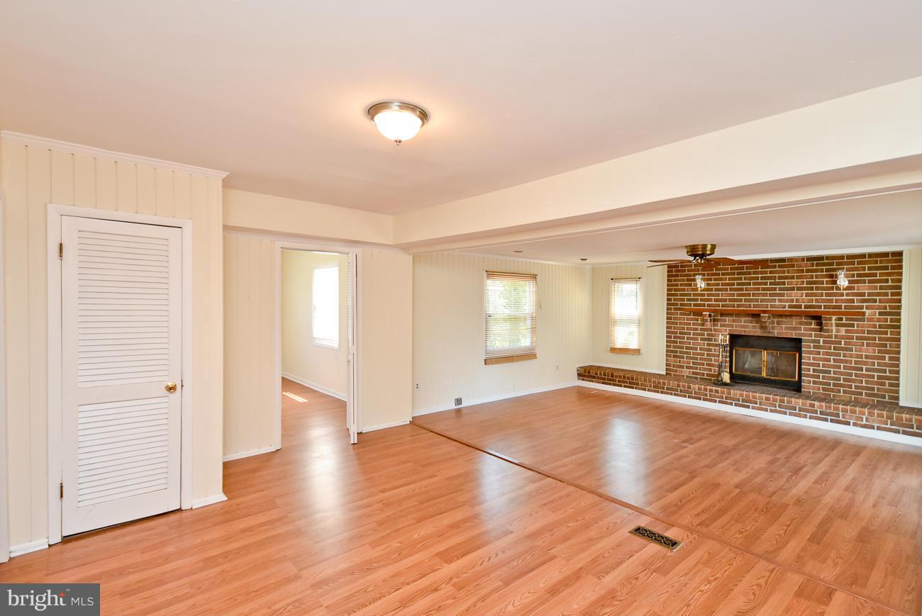 8907 Eastbourne Lane Laurel, MD 20708 - Photo 12 of 30 Family Room