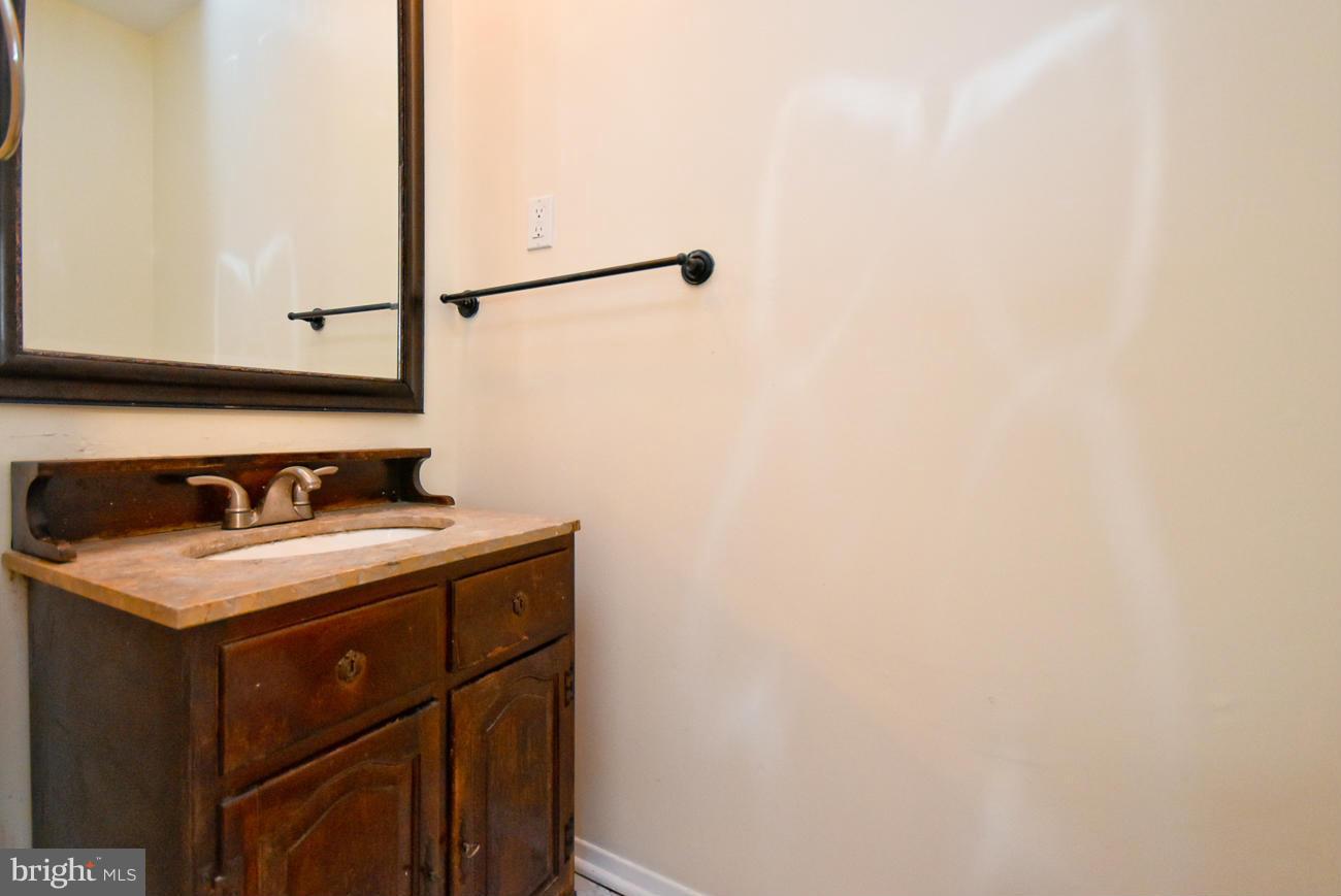 8907 Eastbourne Lane Laurel, MD 20708 - Photo 17 of 30 Bath