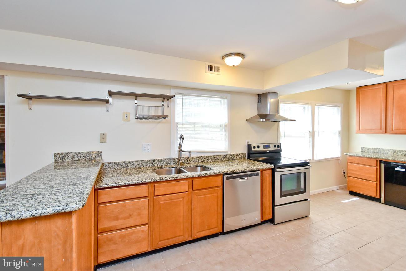 8907 Eastbourne Lane Laurel, MD 20708 - Photo 8 of 30 Kitchen