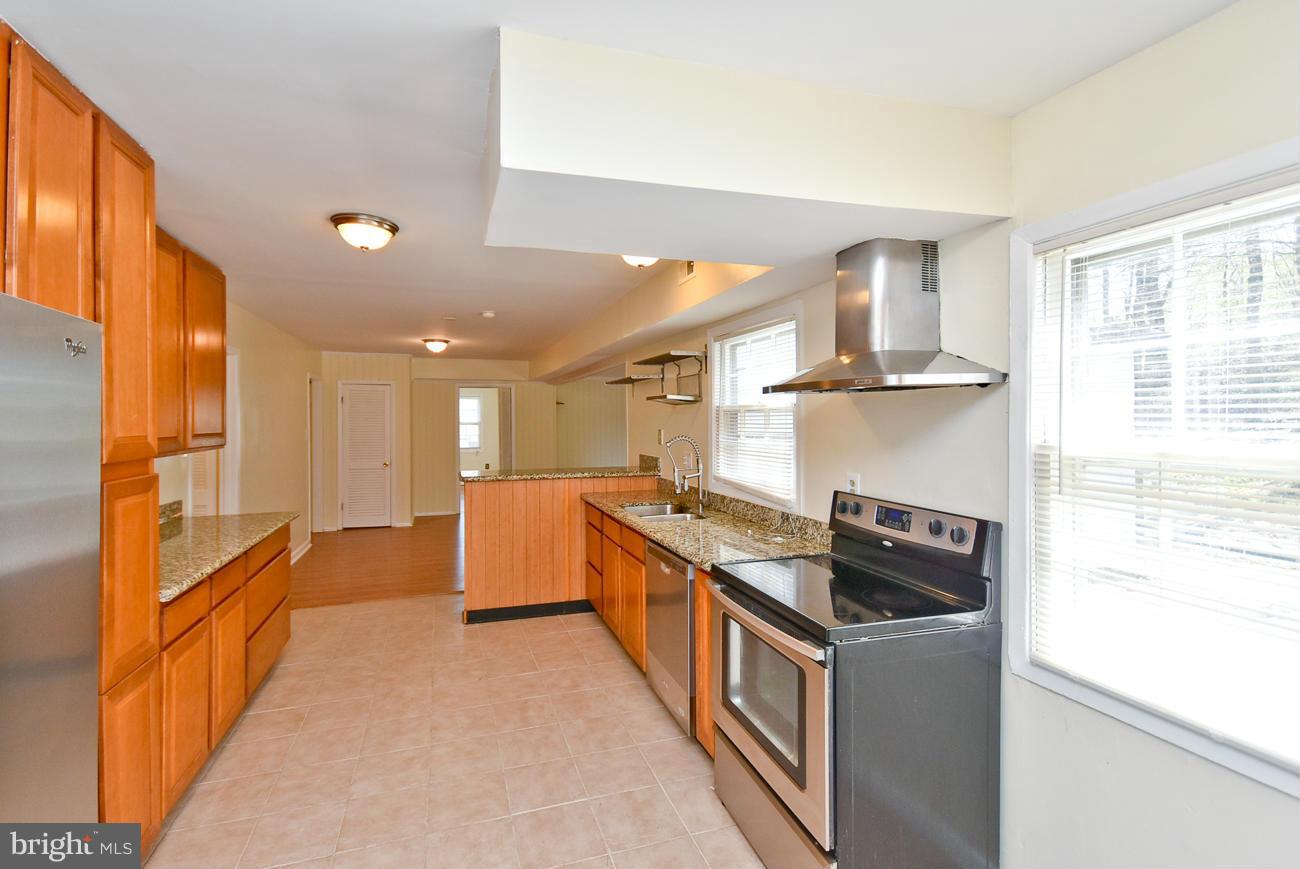 8907 Eastbourne Lane Laurel, MD 20708 - Photo 9 of 30 Kitchen