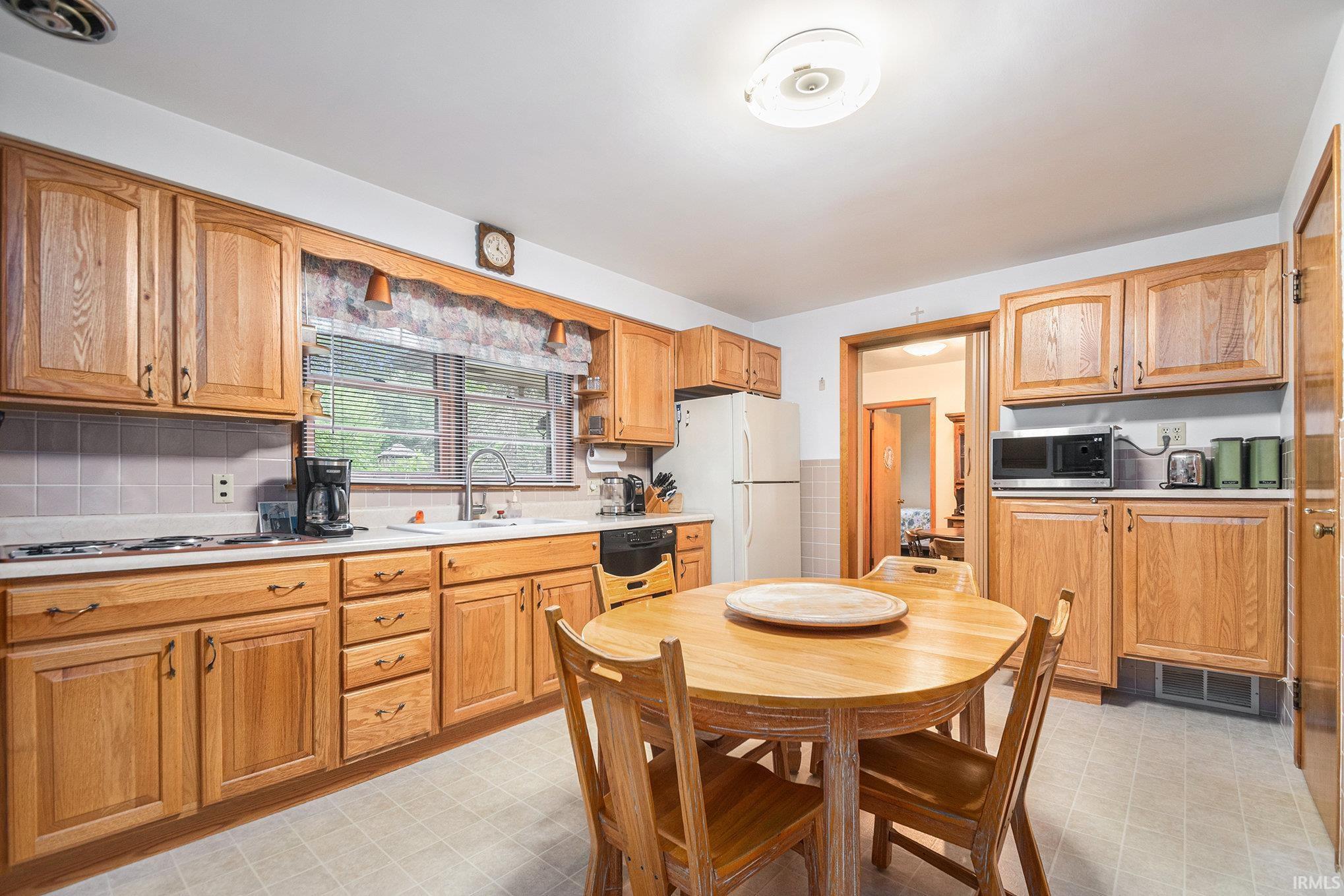56859 Sundown Road South Bend, IN 46619 - Photo 12 of 28 Gallery Image 12