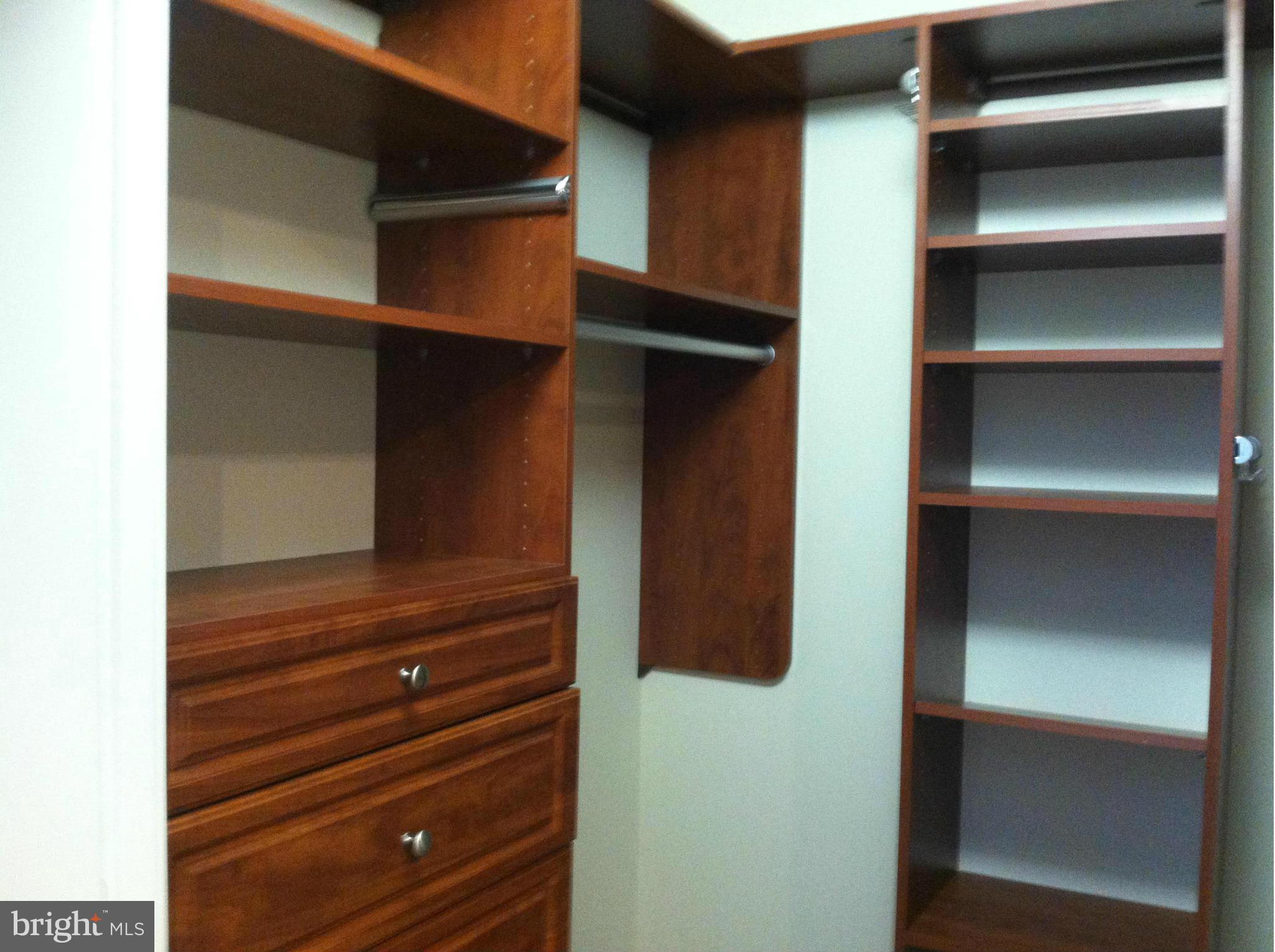 3650 South Glebe Road, Unit 357 Arlington, VA 22202 - Photo 13 of 20 Interior (General)