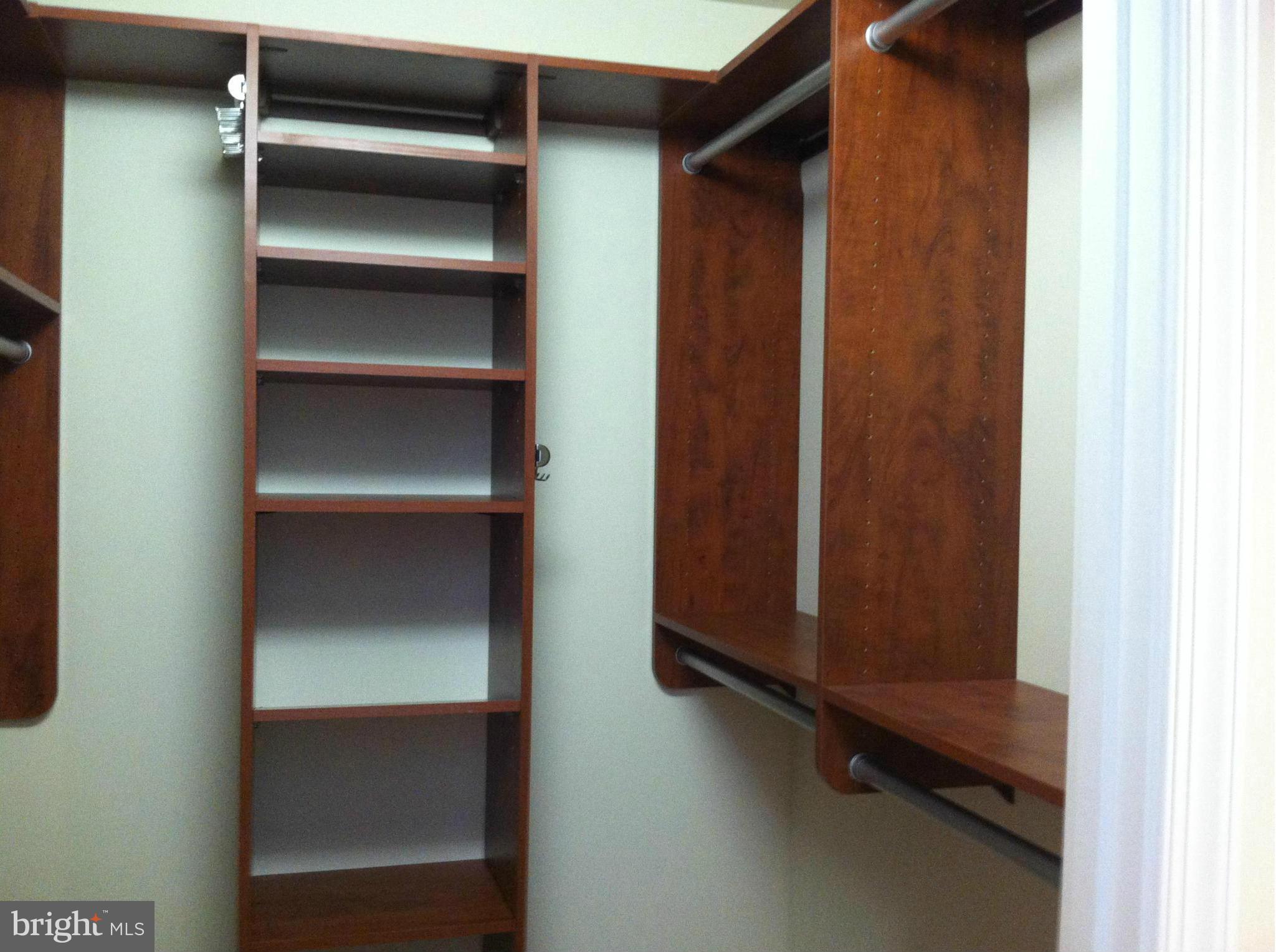 3650 South Glebe Road, Unit 357 Arlington, VA 22202 - Photo 14 of 20 Interior (General)