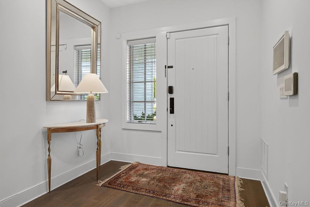 23 Honeysuckle Lane Rye Brook, NY 10573 - Photo 6 of 50