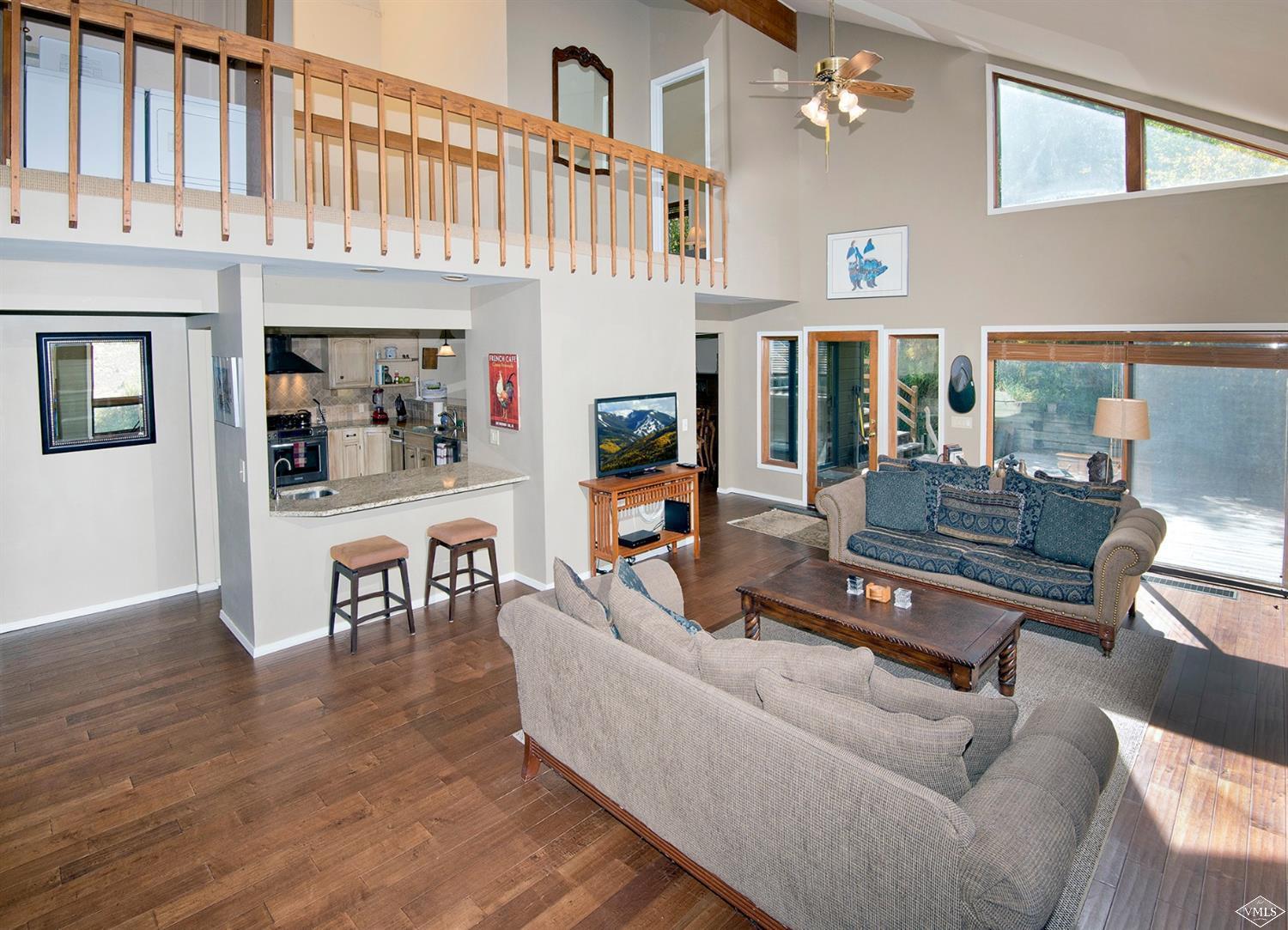 972 Eagle Drive Avon, CO 81620 - Photo 4 of 25 a living room with furniture