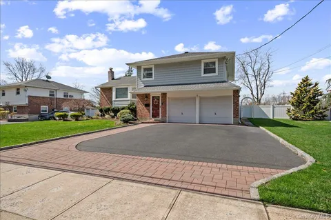 $849,000 | 7 Plainview Road, Bethpage, NY 11714
