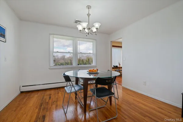 $849,000 | 7 Plainview Road, Bethpage, NY 11714