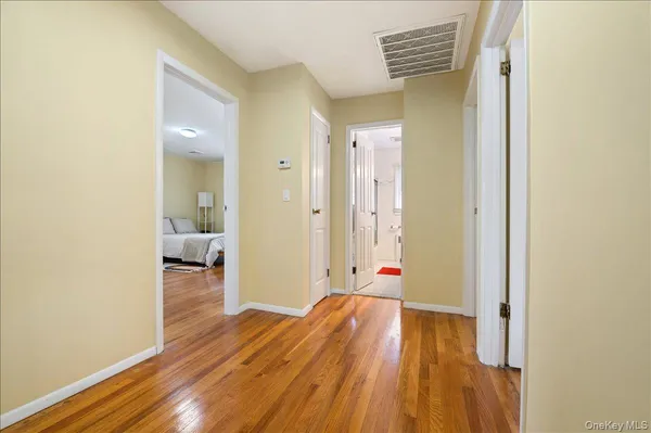 $849,000 | 7 Plainview Road, Bethpage, NY 11714