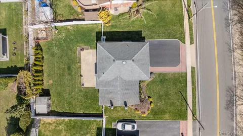 $849,000 | 7 Plainview Road, Bethpage, NY 11714