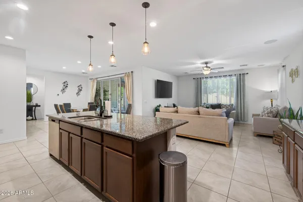 $650,000 | 7528 West Odeum Lane, Phoenix, AZ 85043