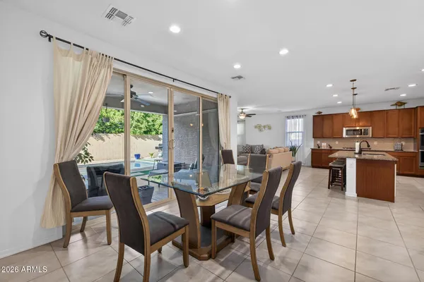 $650,000 | 7528 West Odeum Lane, Phoenix, AZ 85043