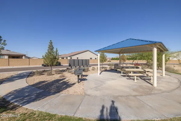 $650,000 | 7528 West Odeum Lane, Phoenix, AZ 85043