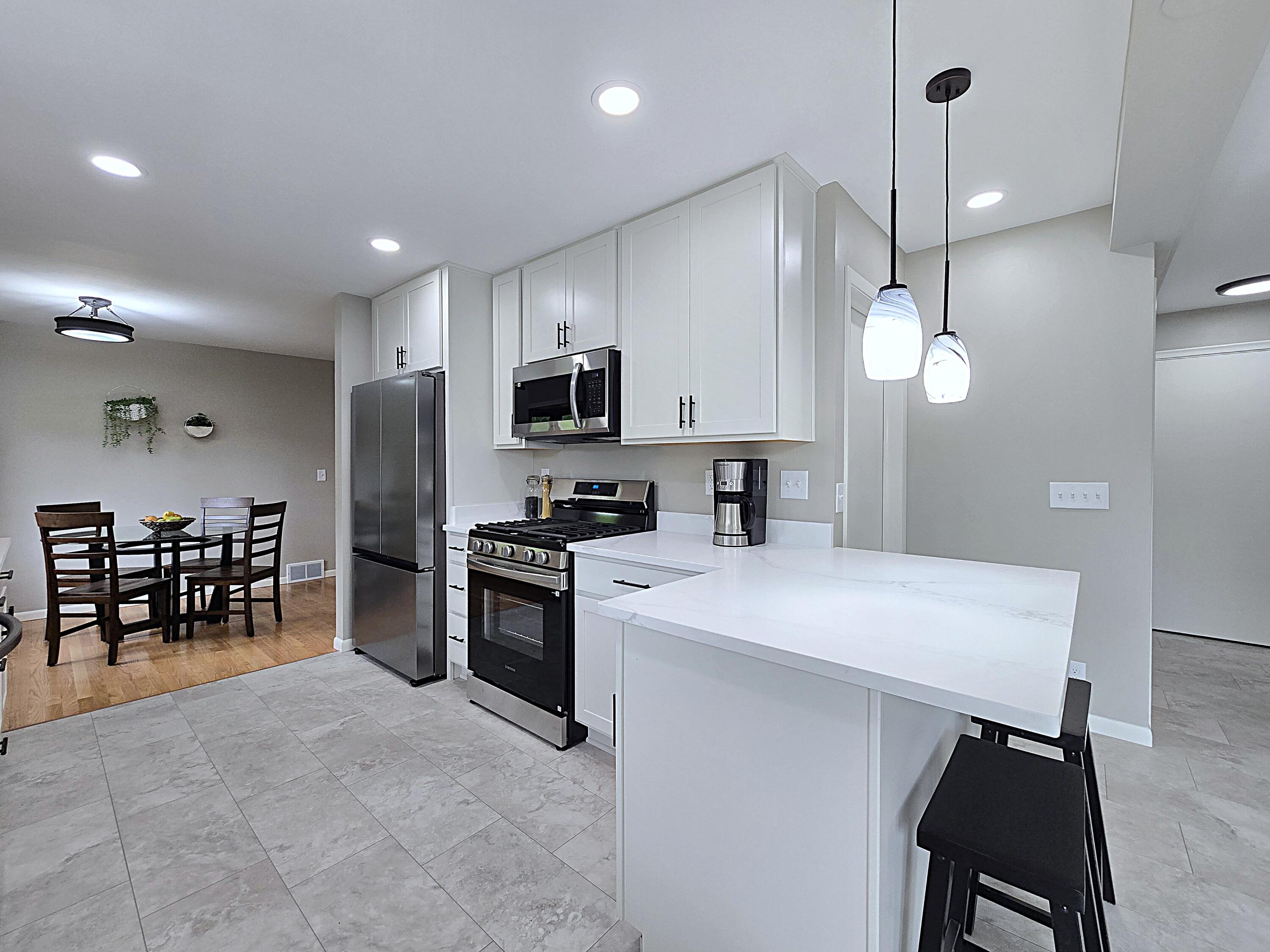 W136N7015 Claas Road Menomonee Falls, WI 53051 - Photo 4 of 54 All New Kitchen
