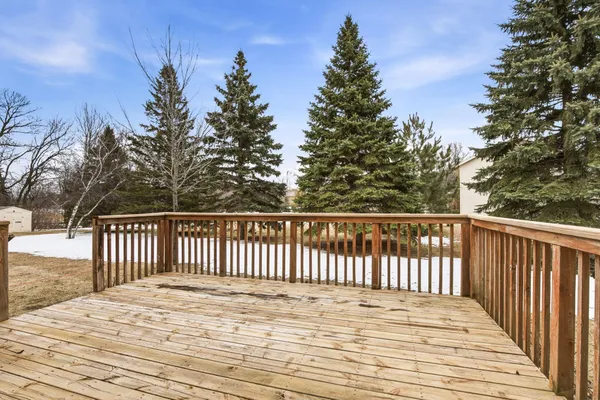 $399,900 | 2740 Le Homme Dieu Heights Northeast, Alexandria, MN 56308