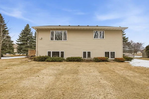 $399,900 | 2740 Le Homme Dieu Heights Northeast, Alexandria, MN 56308