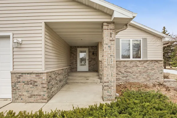 $399,900 | 2740 Le Homme Dieu Heights Northeast, Alexandria, MN 56308