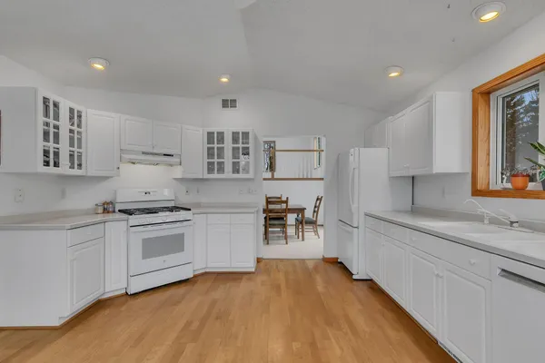 $399,900 | 2740 Le Homme Dieu Heights Northeast, Alexandria, MN 56308