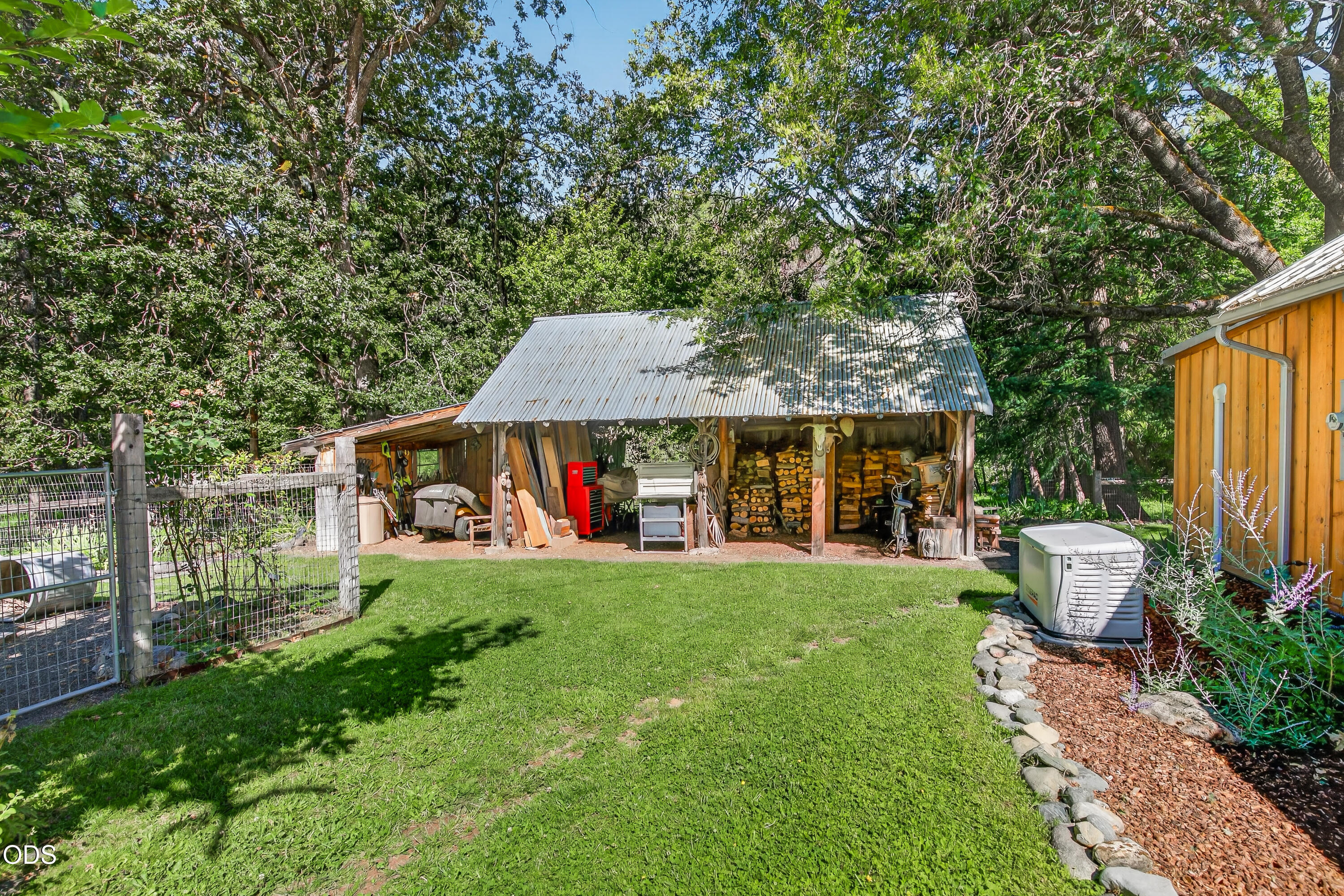 9662 Upper Applegate Road Jacksonville, OR 97530 - Photo 43 of 58