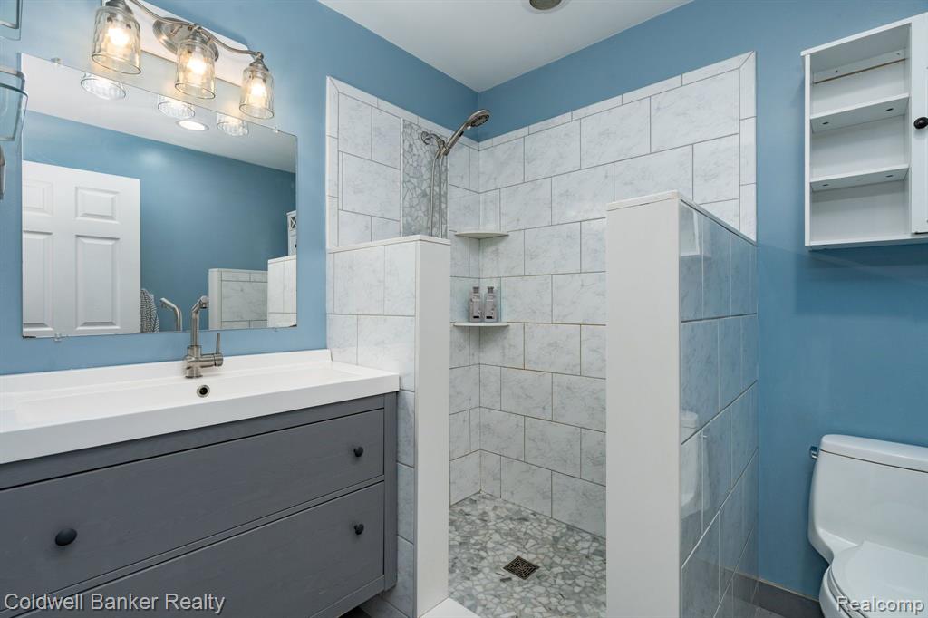 1365 Chestnut Circle Rochester Hills, MI 48309 - Photo 19 of 40