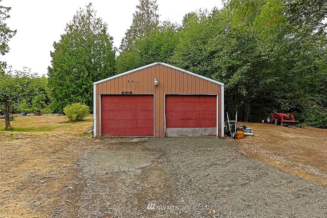 8357 East Caraway Road Port Orchard, WA 98366 - Photo 3 of 21 Gallery Image 3