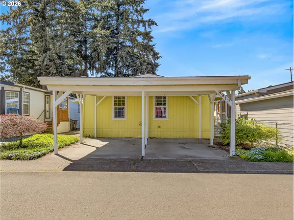 $149,500 | 17520 Southeast 82nd Drive, Unit 2, Clackamas, OR 97015