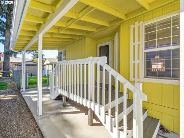 $149,500 | 17520 Southeast 82nd Drive, Unit 2, Clackamas, OR 97015