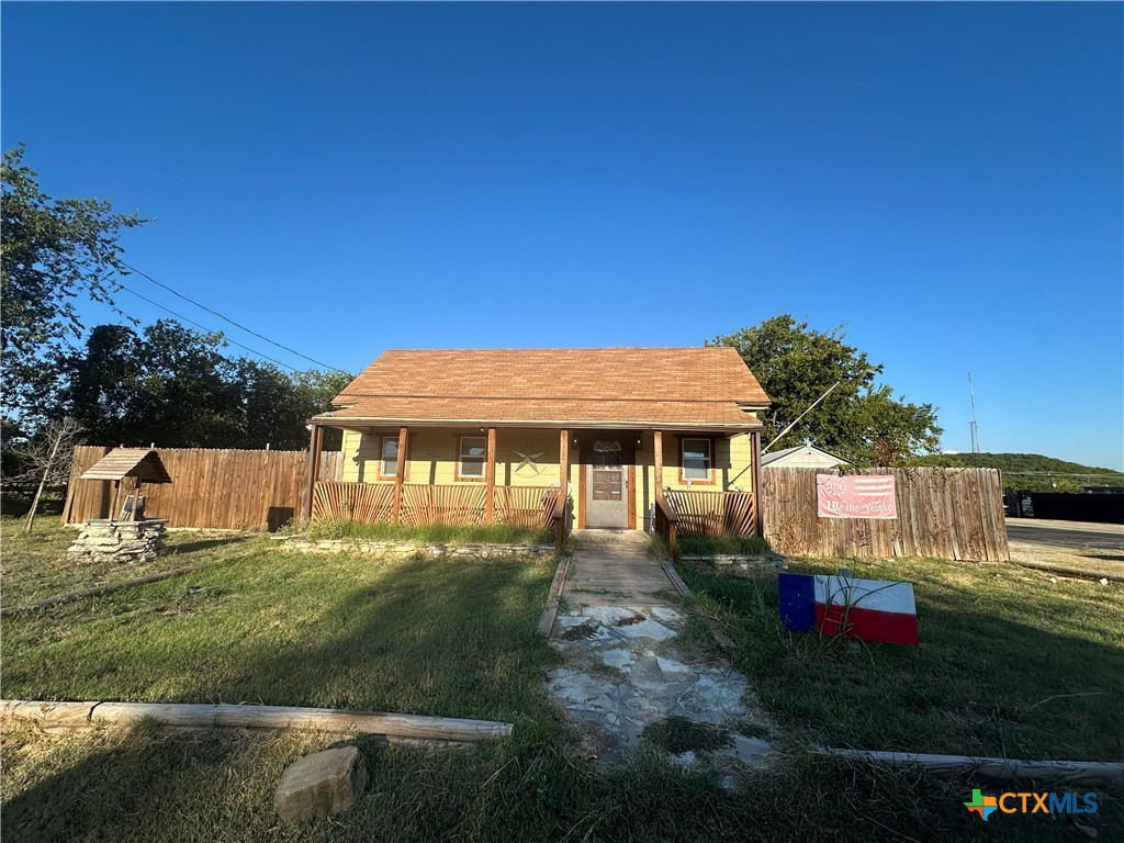 405 North Main Street Copperas Cove, TX 76522 - Photo 1 of 16 a view of a house with backyard and garden