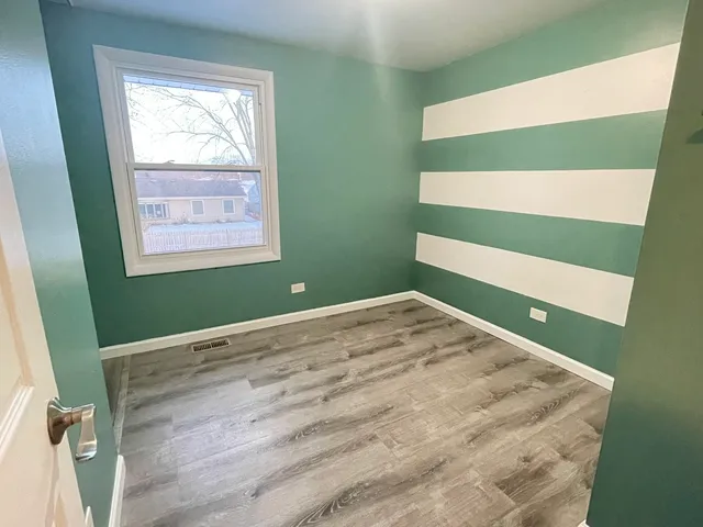 $379,000 | 8217 North Carrolton Court, Hanover Park, IL 60133