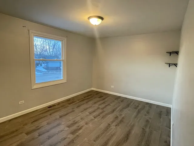 $379,000 | 8217 North Carrolton Court, Hanover Park, IL 60133