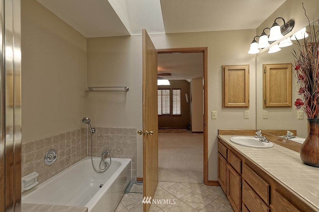 1020 Goat Trail Loop Road Mukilteo, WA 98275 - Photo 19 of 30 Gallery Image 19