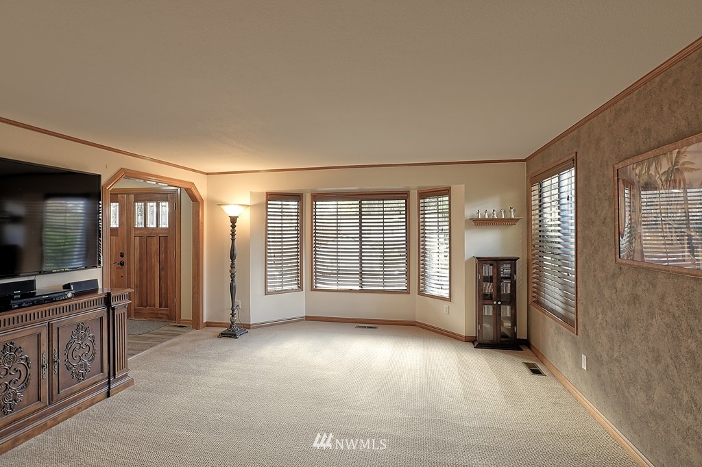 1020 Goat Trail Loop Road Mukilteo, WA 98275 - Photo 5 of 30 Gallery Image 5
