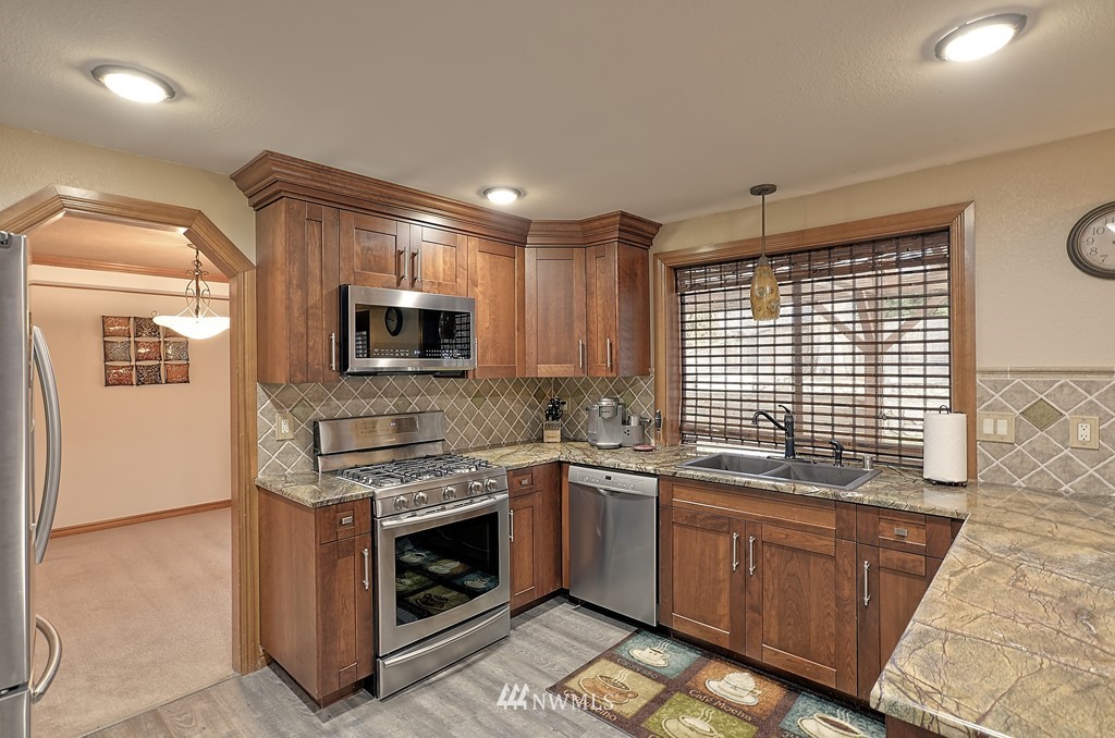 1020 Goat Trail Loop Road Mukilteo, WA 98275 - Photo 10 of 30 Gallery Image 10