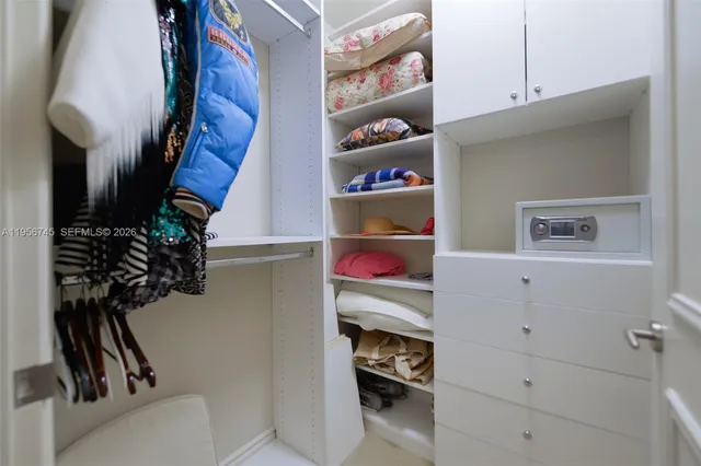 $22,000 | 16051 Collins Avenue, Unit 1104, Sunny Isles Beach, FL 33160