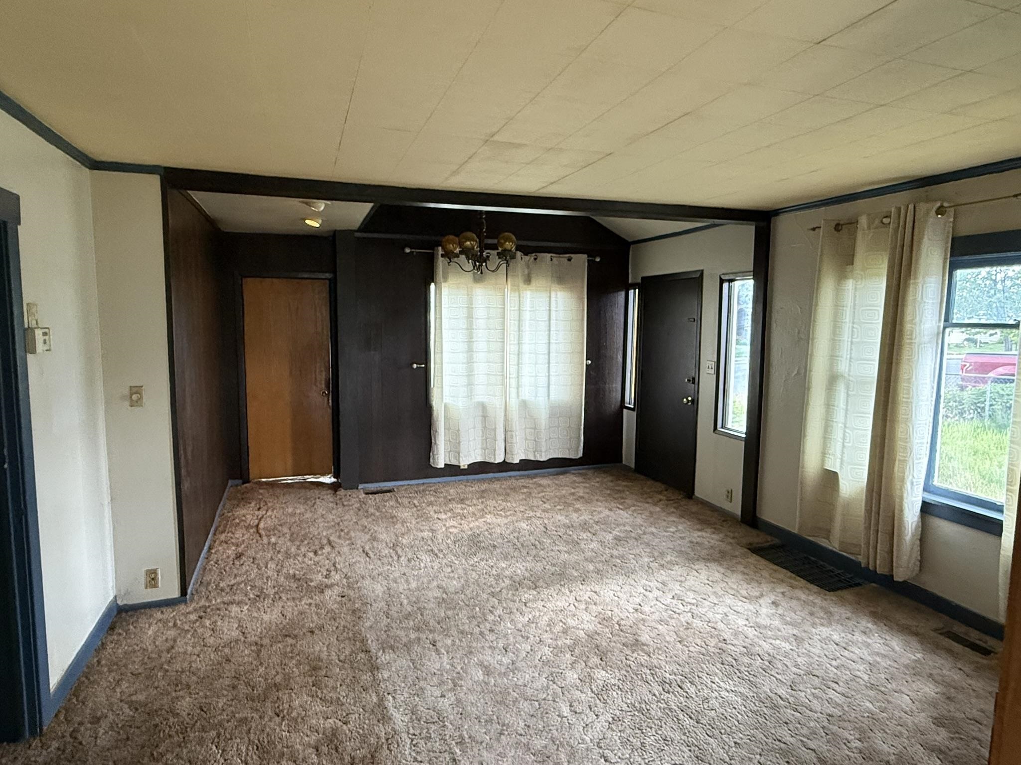 5029 North Madison Street Spokane, WA 99205 - Photo 3 of 5