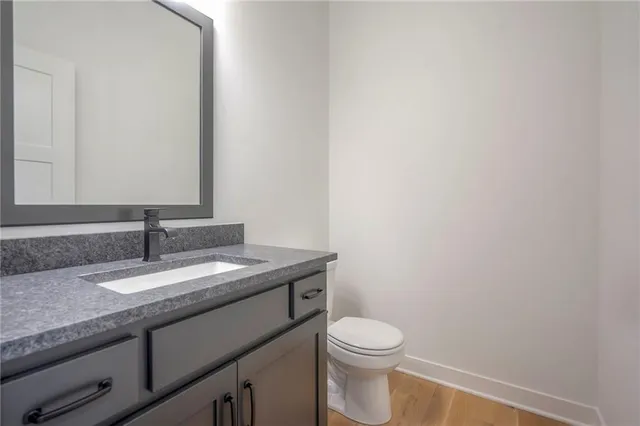 $708,640 | 8212 Northwest 89th Terrace, Kansas City, MO 64153