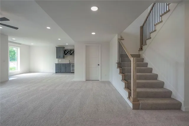 $708,640 | 8212 Northwest 89th Terrace, Kansas City, MO 64153