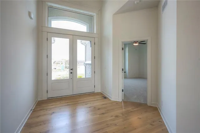 $708,640 | 8212 Northwest 89th Terrace, Kansas City, MO 64153